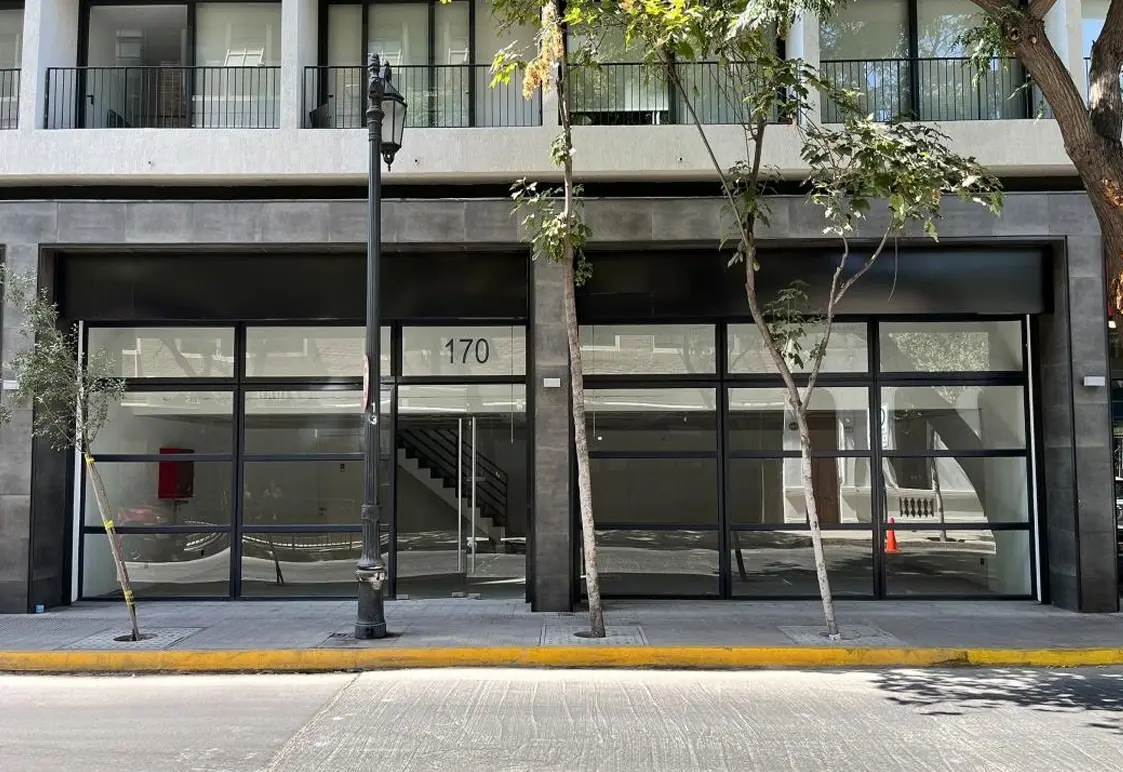 Local Comercial En Alameda - 96,6m² — imagen 3