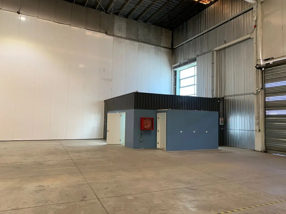 Arriendo Bodega 515m2 En Colina