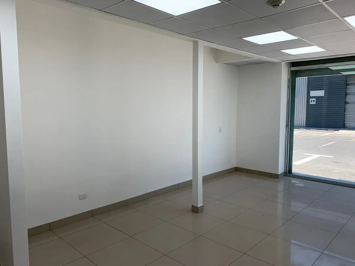 Arriendo Bodega 515m2 En Colina — imagen 10