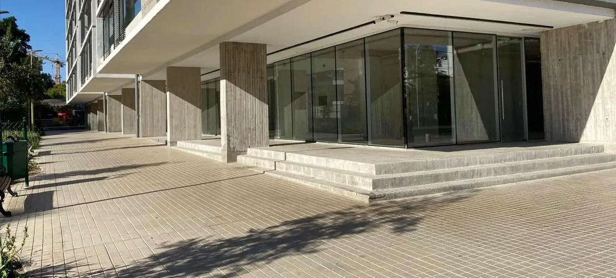 Local Comercial En Avenida Apoquindo - 93m² — imagen 5