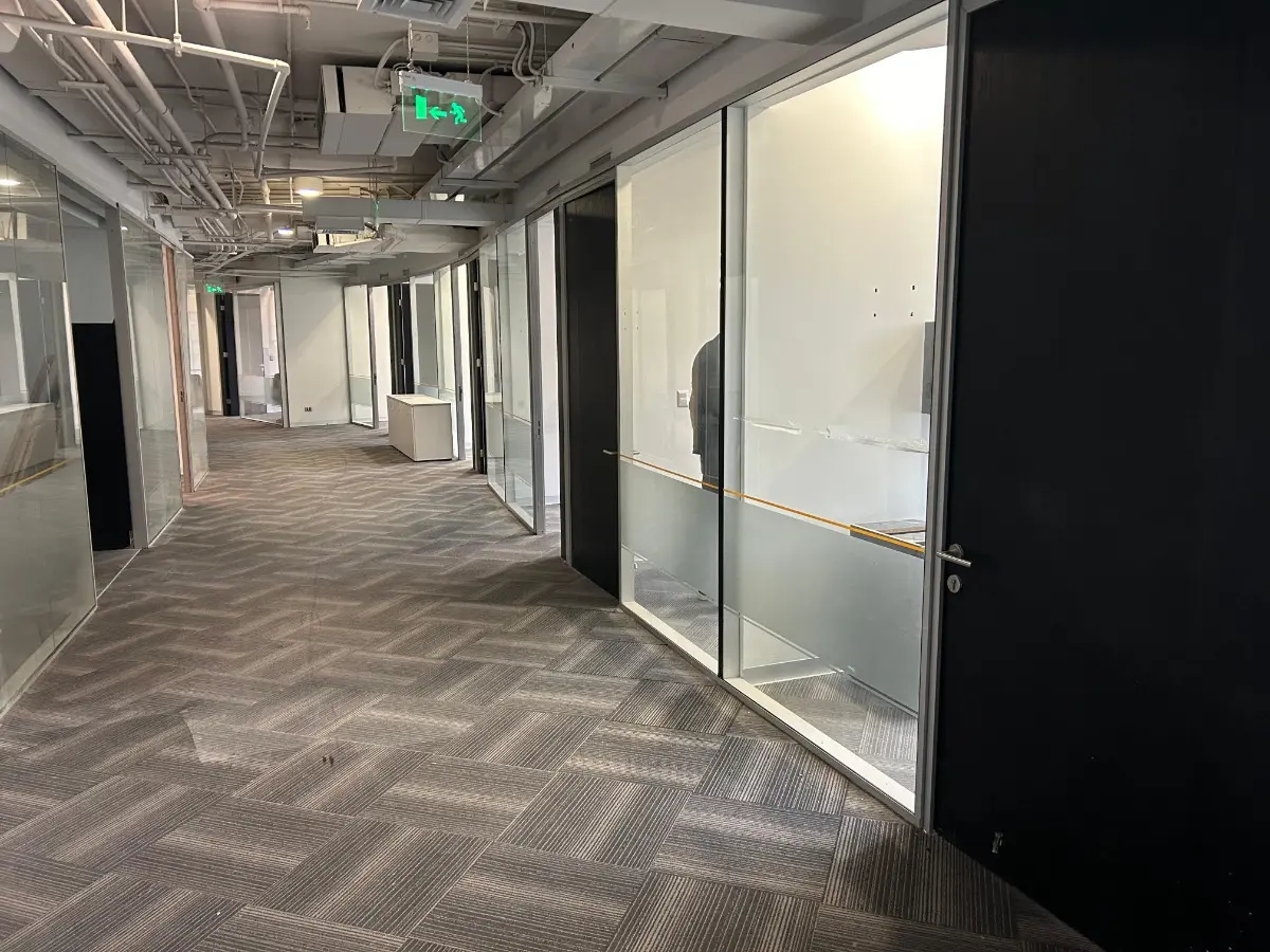 Oficina De 346m2 De Primer Nivel Frente A Parque Araucano — imagen 2