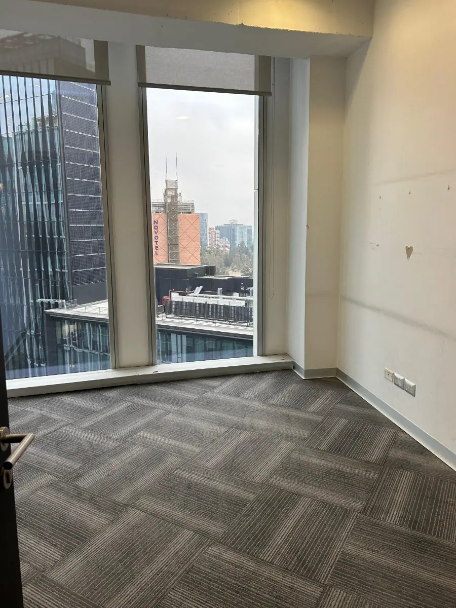 Oficina De 346m2 De Primer Nivel Frente A Parque Araucano — imagen 7