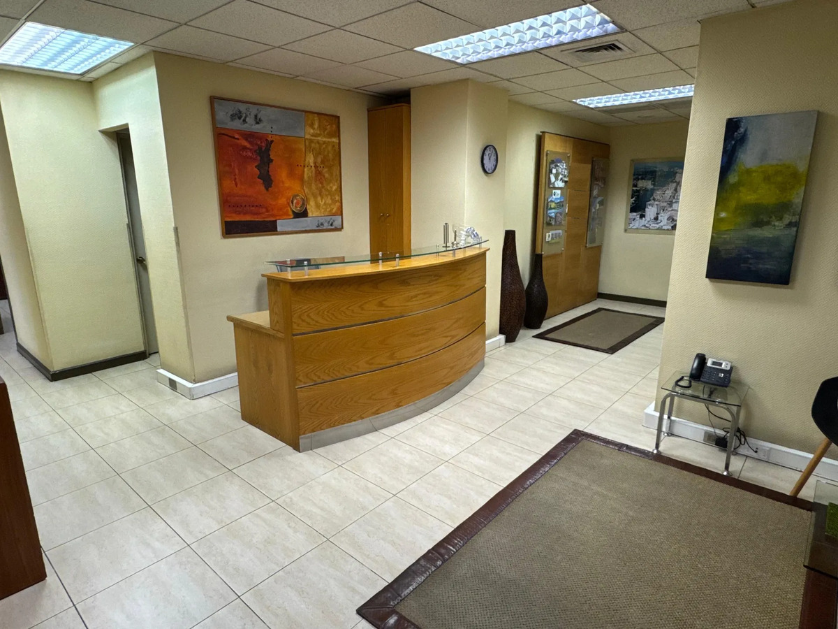 Oficina De 126m2 + 5 Estac. En Venta Nueva Las Condes