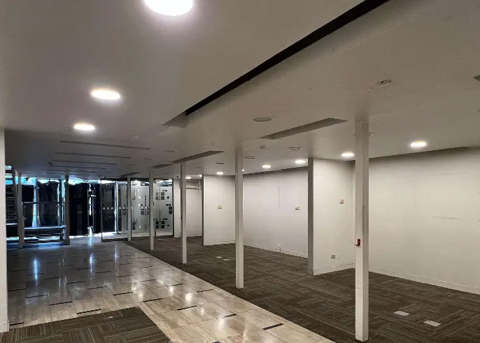 Arriendo Local Comercial En Las Condes - 1302,1m² — imagen 7
