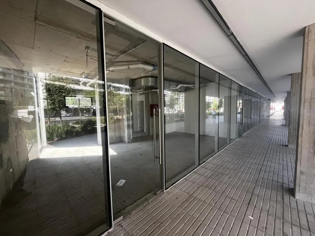 Local Comercial De 116m² - Avenida Apoquindo — imagen 4