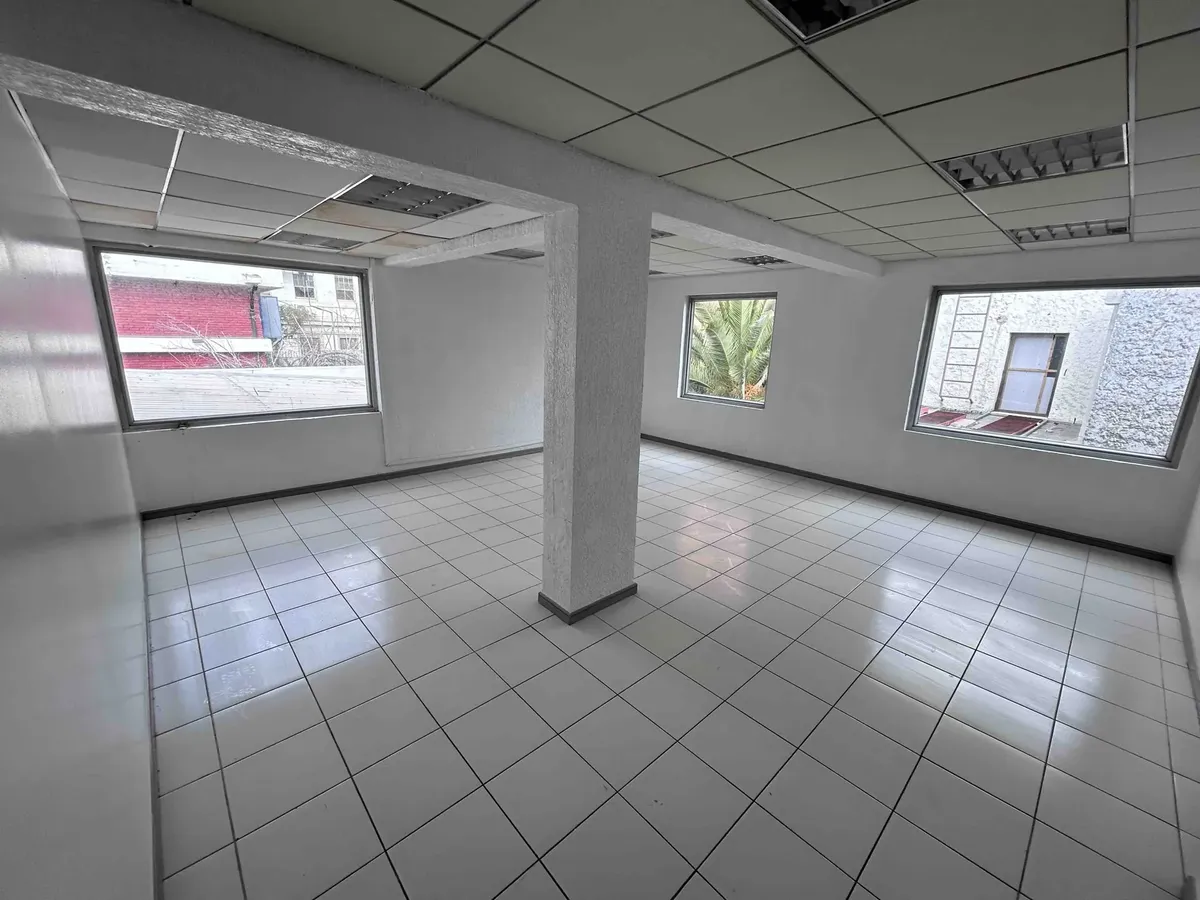 Arriendo Casa Comercial - Ubicación Estratégica En Apoquindo — imagen 9