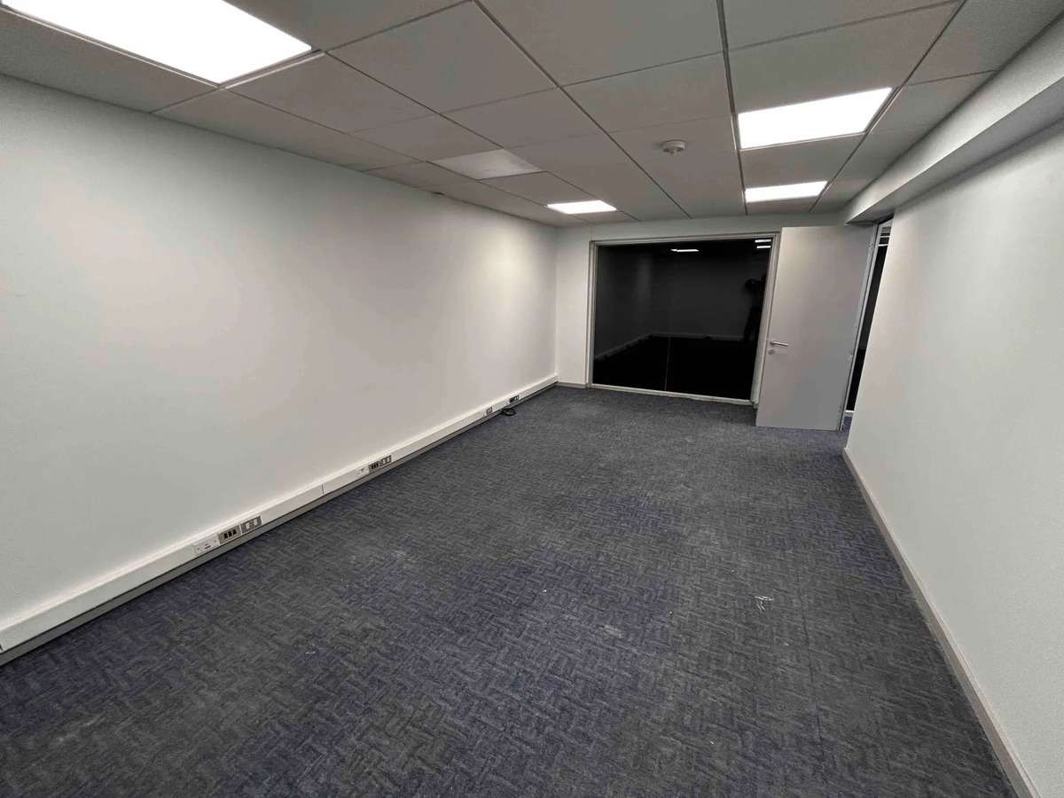 Arriendo Casa Comercial - Ubicación Estratégica En Apoquindo — imagen 11