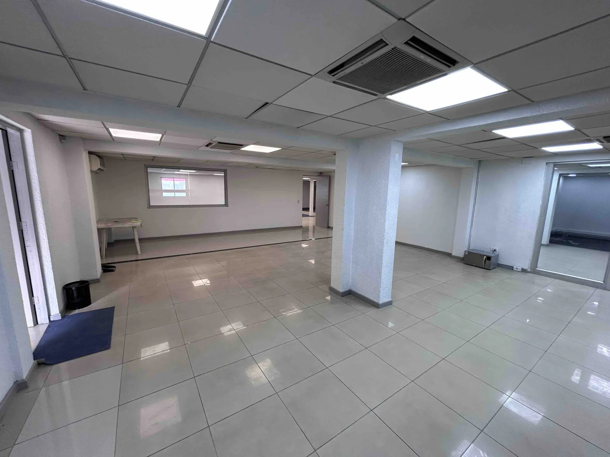 Arriendo Casa Comercial - Ubicación Estratégica En Apoquindo — imagen 4