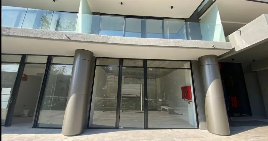 Local Comercial En Las Condes - Desde 32m² — imagen 4