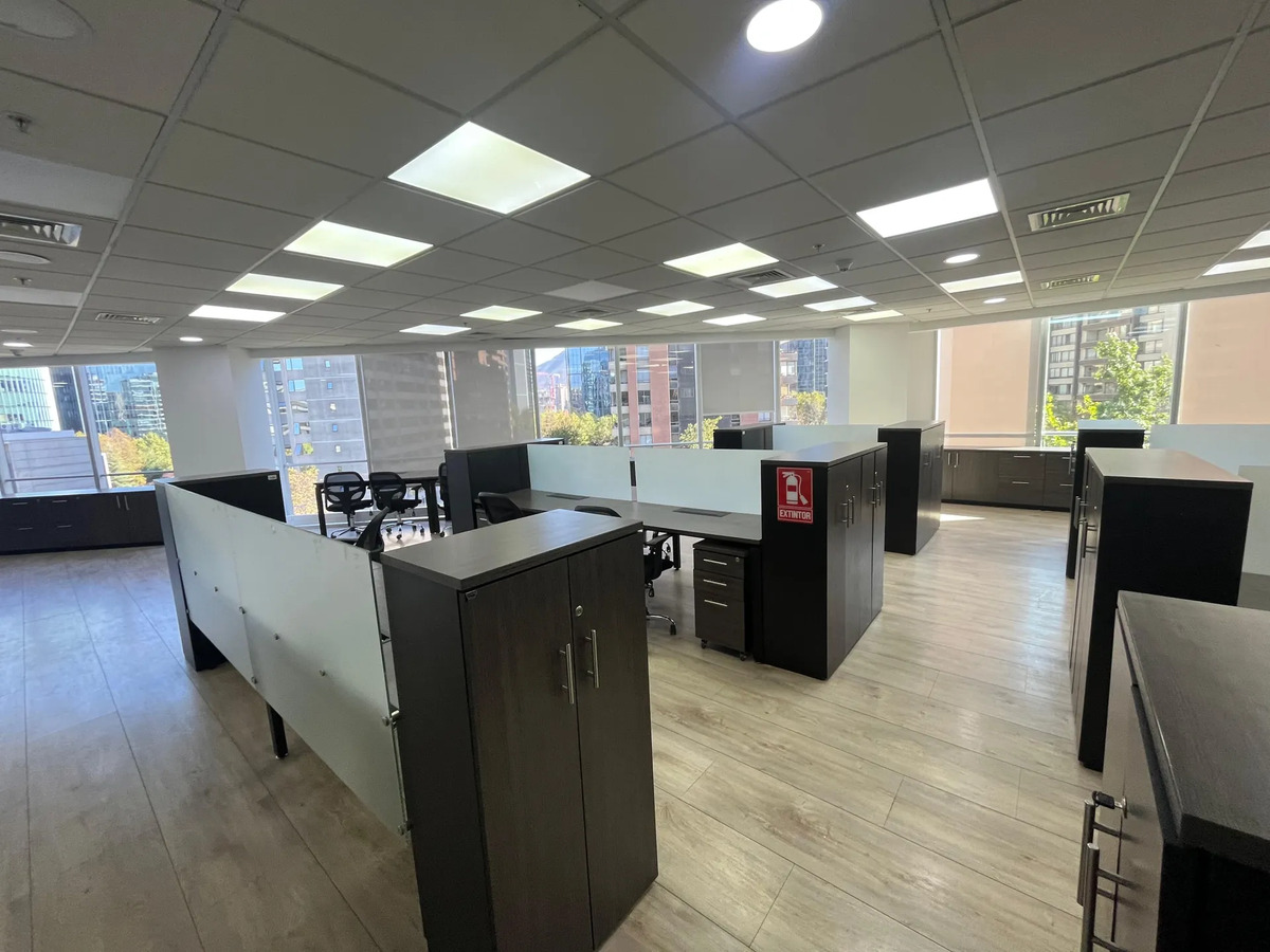 Oficina En Venta De 168m2, 5 Estac Y 1 Bodega Nva Las Condes — imagen 2