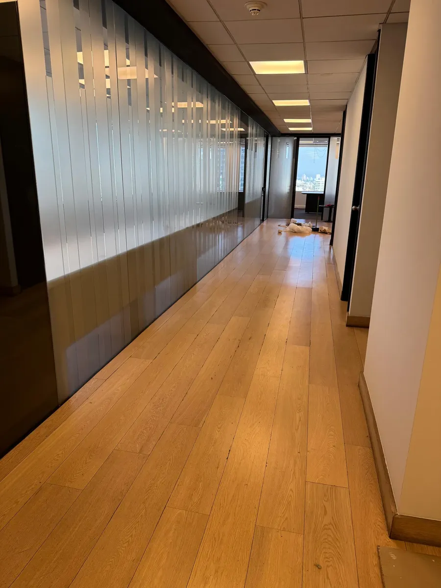 Oficina Amplia Luminosa De Alto Estándar 230m2 Metro El Golf — imagen 2