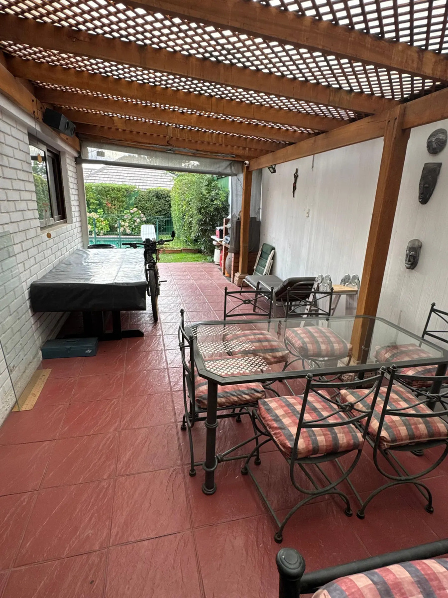 Increible Casa Sólida Barrio Tranquilo Sector Las Hualtatas — imagen 3