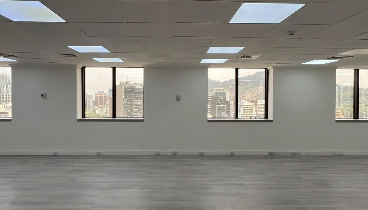 Oficina Habilitada Recien Remodelada De 200m2 — imagen 10