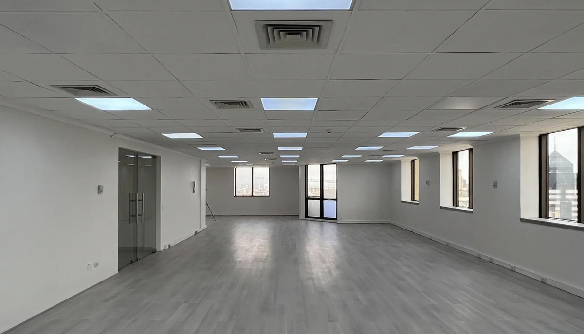 Oficina Habilitada Recien Remodelada De 200m2 — imagen 3