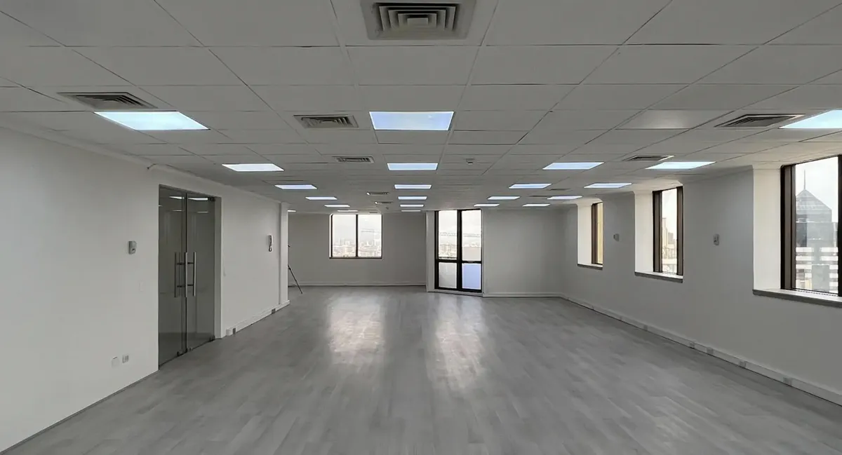 Oficina Habilitada Recien Remodelada De 200m2 — imagen 6