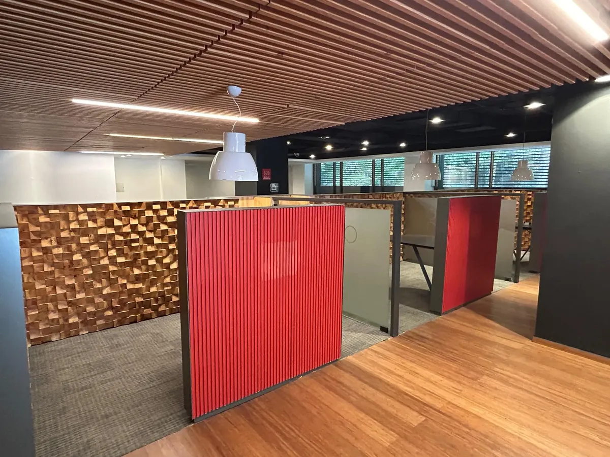Local Comercial Desde 120m2 Hasta 575m2 Plena Av Apoquindo — imagen 6