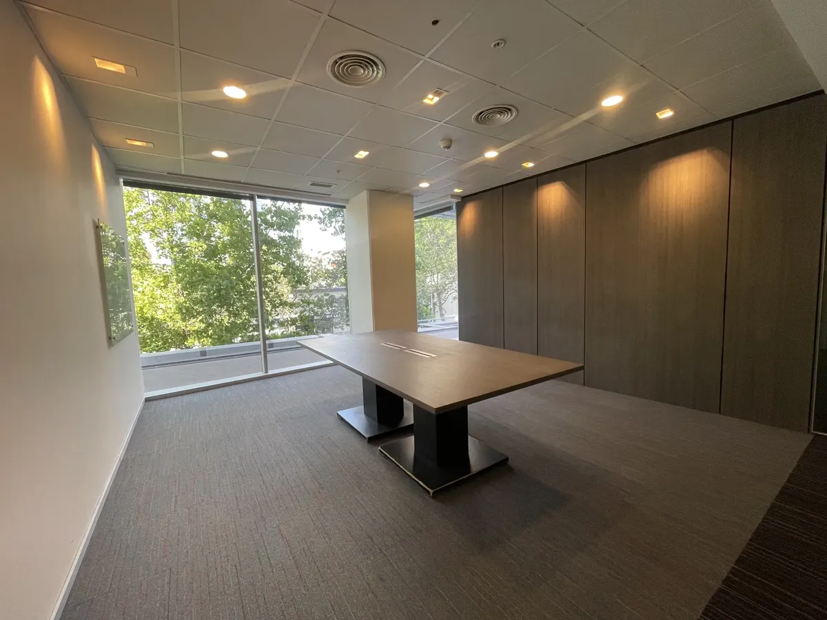Exclusiva Oficina Corporativa 780m2 Amoblada Clase A El Golf — imagen 9