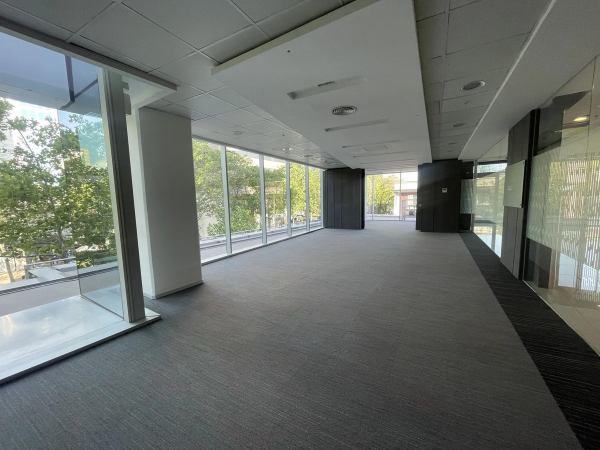 Exclusiva Oficina Corporativa 780m2 Amoblada Clase A El Golf — imagen 7