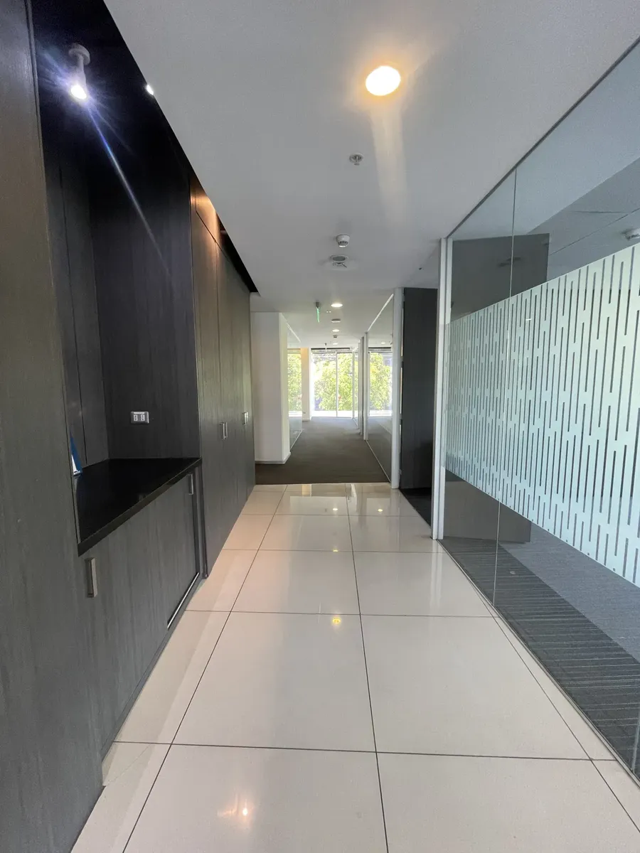 Exclusiva Oficina Corporativa 780m2 Amoblada Clase A El Golf — imagen 12