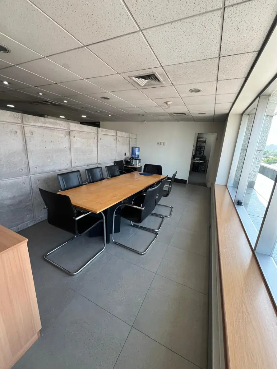Arriendo Oficina De 242m2 Avenida Vitacura - Am Vespucio — imagen 3