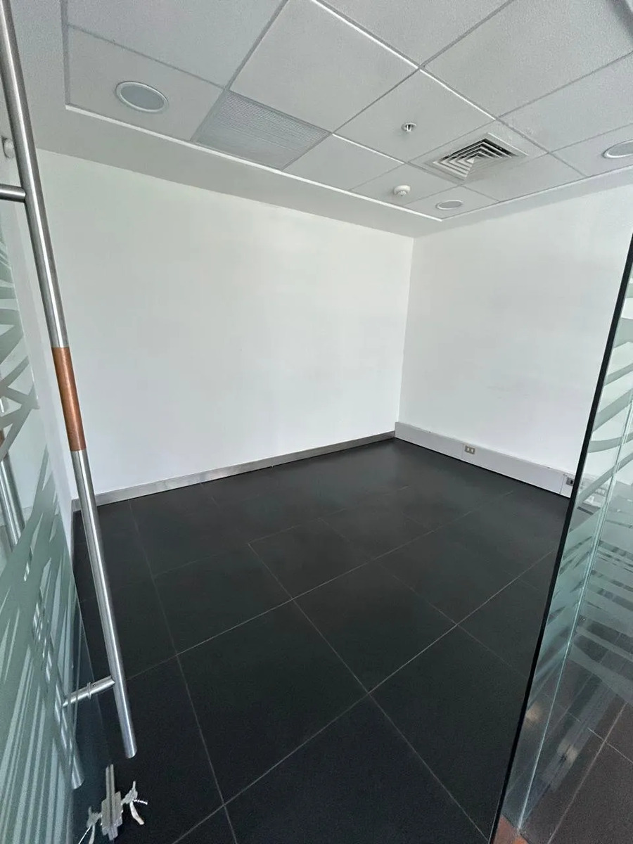 Oficina En El Golf Habilitada De 316m2 — imagen 4