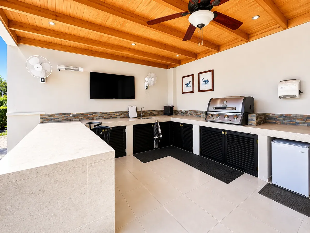 Exclusiva Casa En Condominio En La Reina Alta Con Piscina — imagen 8