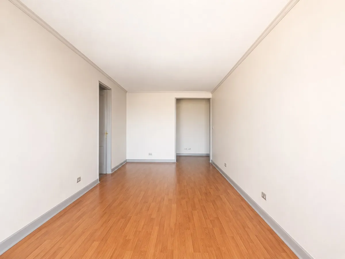 Departamento Remodelado 3d/2b En Ñuñoa Con Vista Despejada — imagen 12