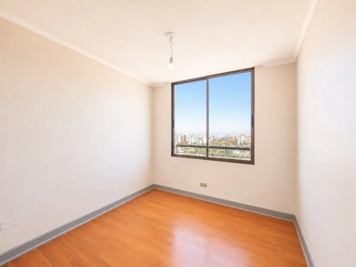 Departamento Remodelado 3d/2b En Ñuñoa Con Vista Despejada — imagen 8