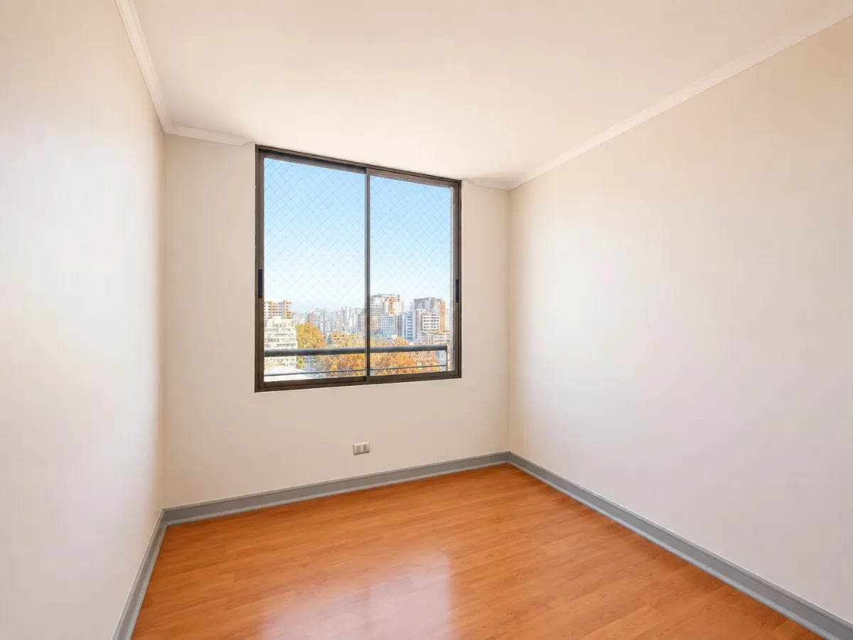 Departamento Remodelado 3d/2b En Ñuñoa Con Vista Despejada — imagen 10