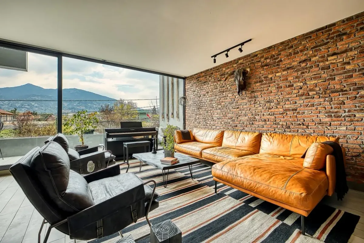 Exclusivo Dúplex En Vitacura Con Vista Al Cerro Manquehue — imagen 1