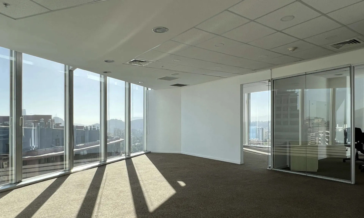 Se Arriendan 491m2 En Riesco Con Rosario Norte — imagen 12
