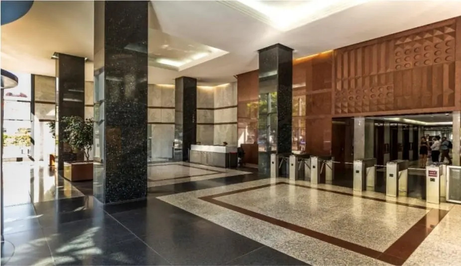 Oficina De 518m2 Remodelada