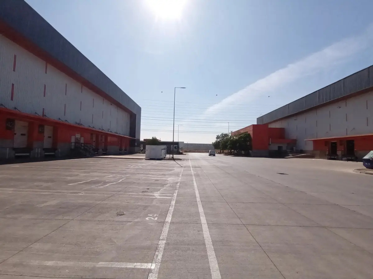 Bodega En Arriendo 2.000 M² En Condomio En Cerrillos