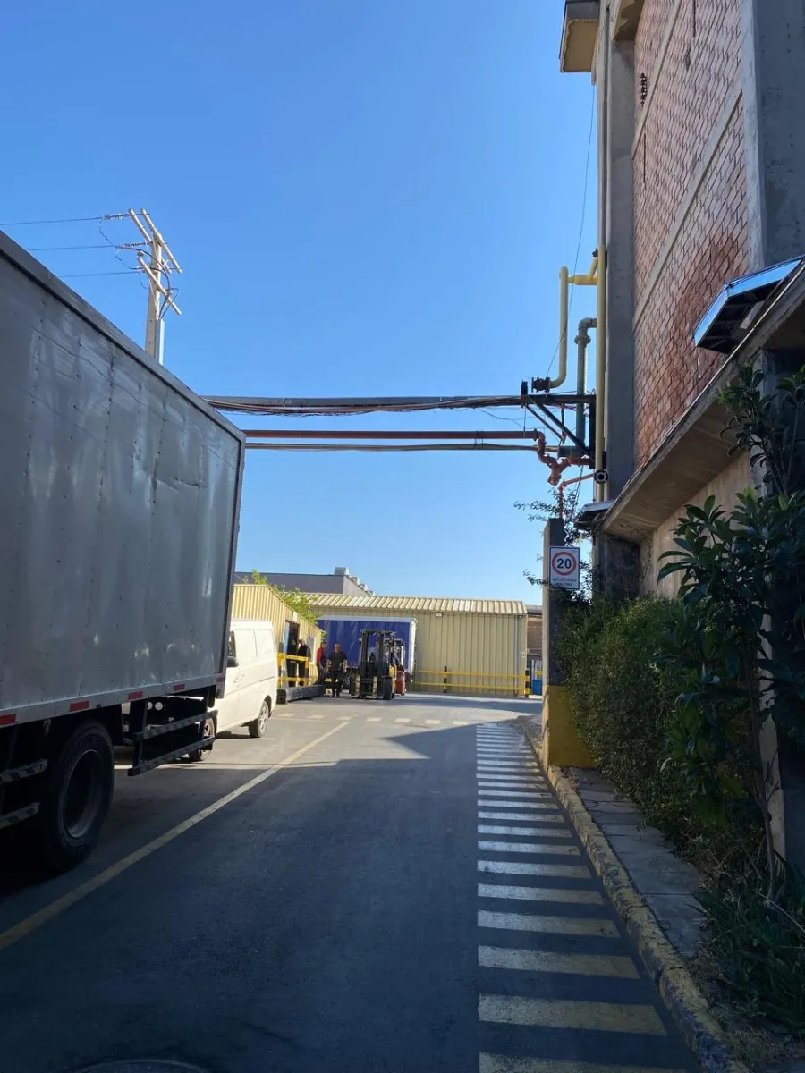 Arriendo Bodega De 2181m2 En San Joaquín Sin Gastos Comunes — imagen 9
