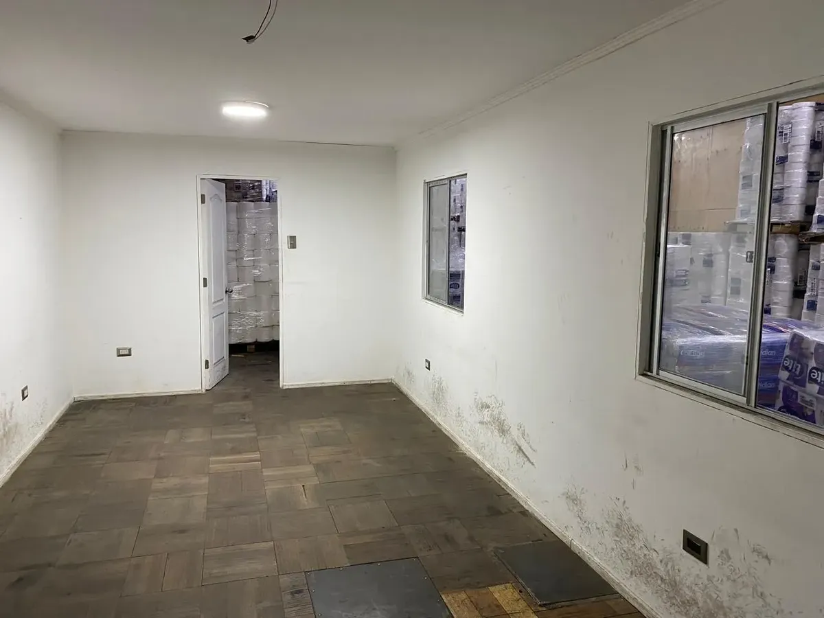 Arriendo Bodega De 324m2 En San Joaquin — imagen 9