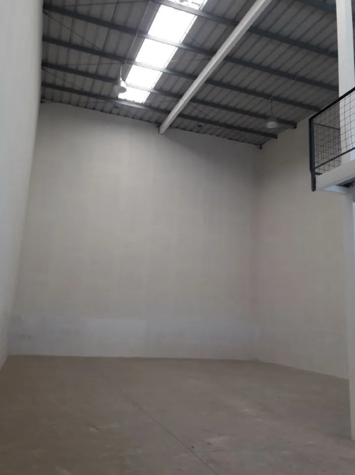 Arriendo Exclusivas Bodegas De 251m2 En Lampa — imagen 2
