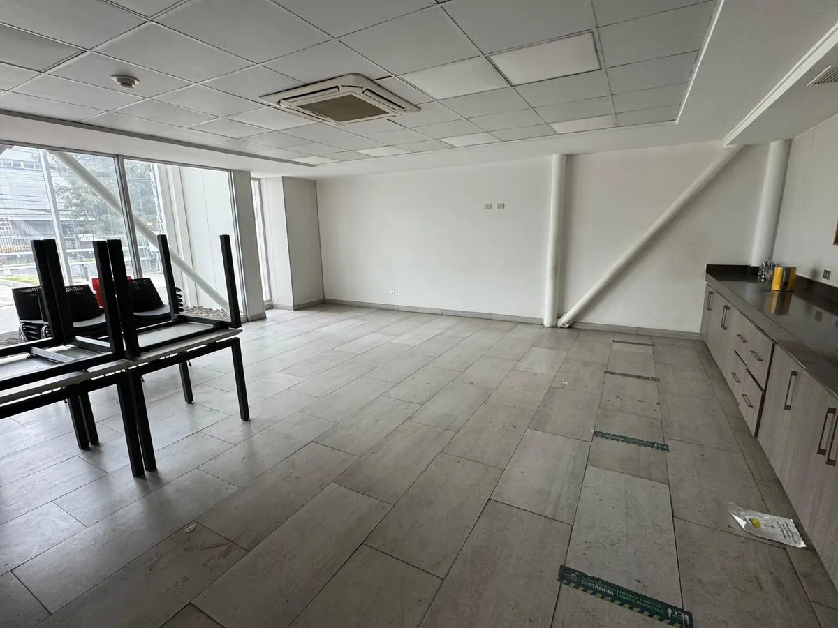 Nave Industrial Impecable 2.490m2 Útiles Terreno De 8.033m2 — imagen 9