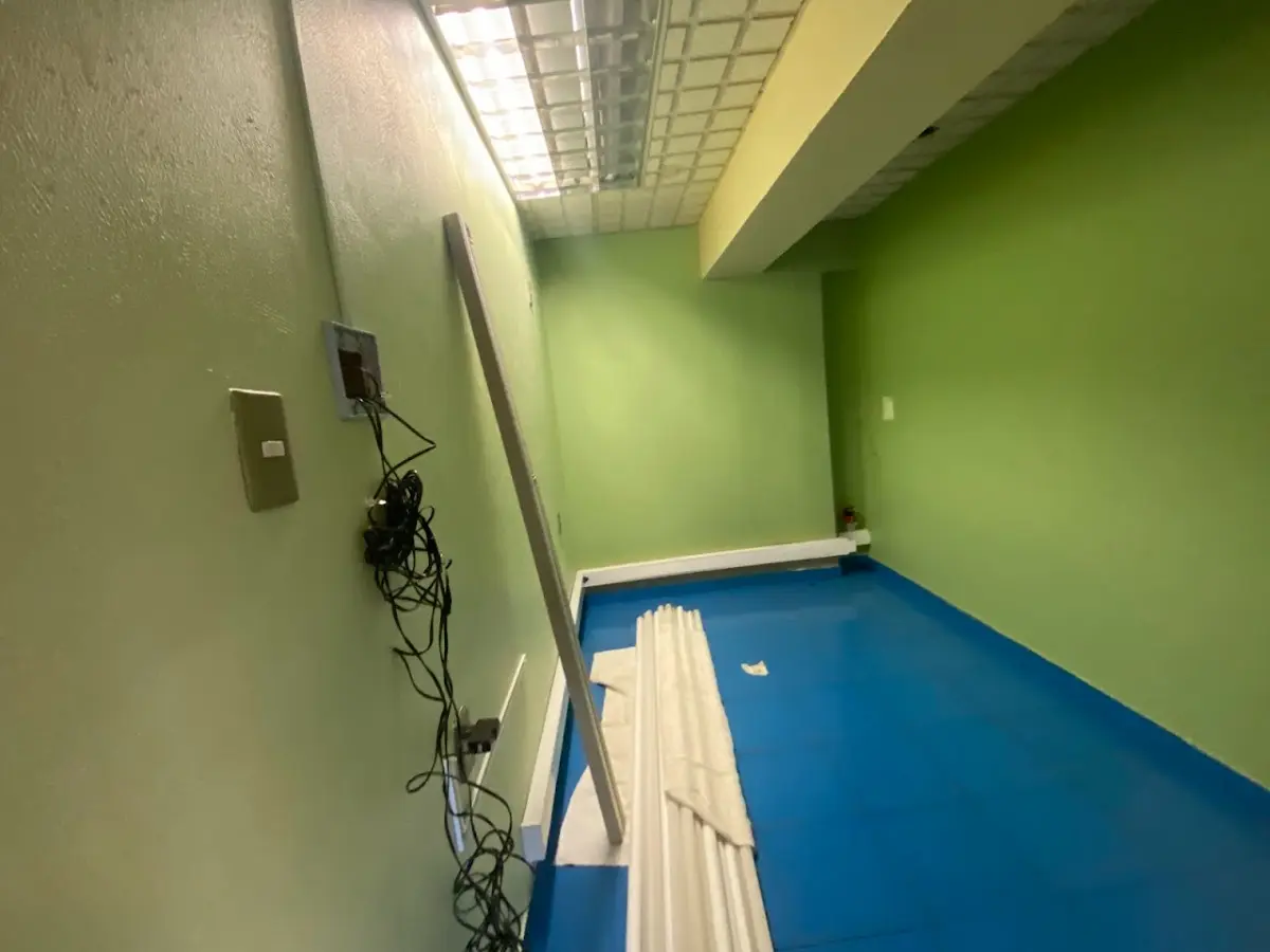 Local Comercial En Avenida Los Militares - 165m² — imagen 6
