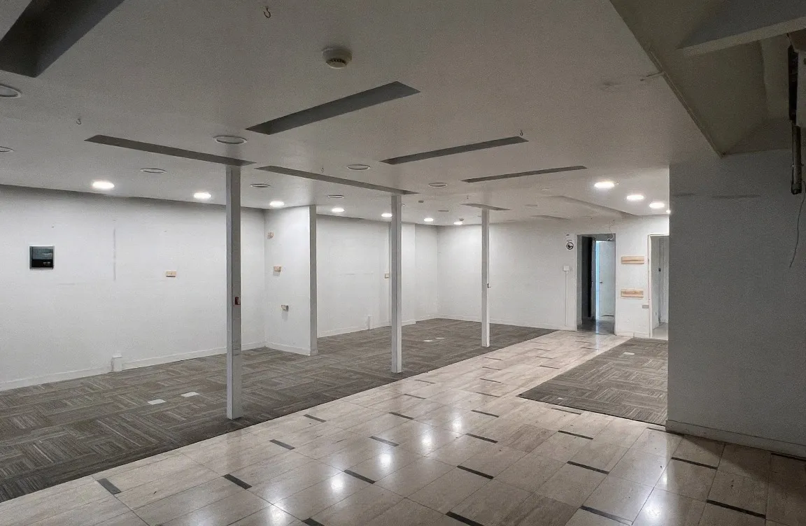 Arriendo De Local En Plena Avenida Las Condes 171,8 M2 — imagen 4