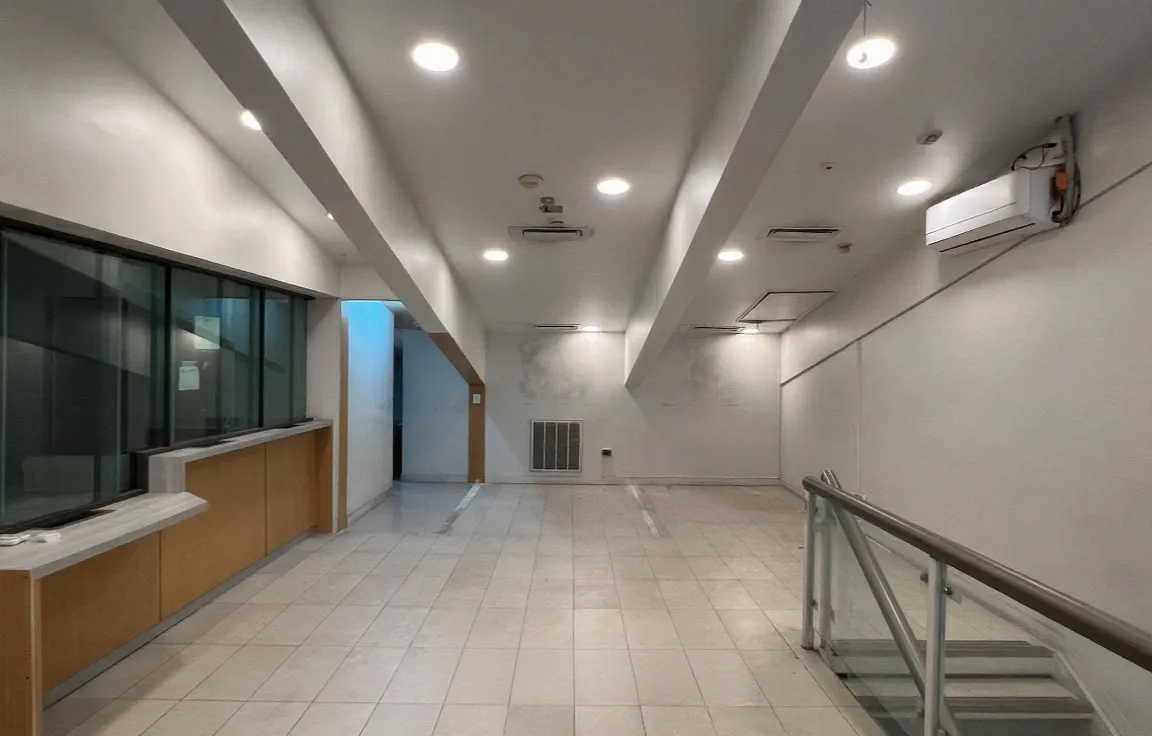 Arriendo De Local En Plena Avenida Las Condes 171,8 M2 — imagen 3