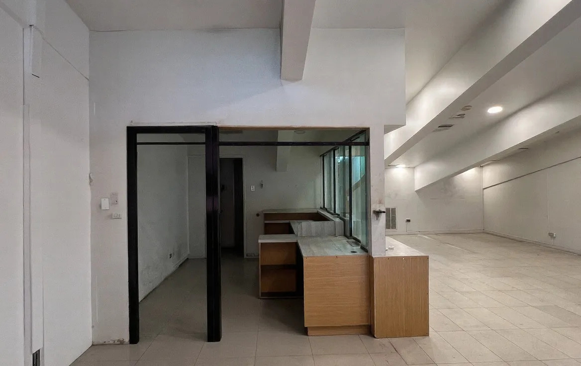 Arriendo De Local En Plena Avenida Las Condes 171,8 M2 — imagen 8