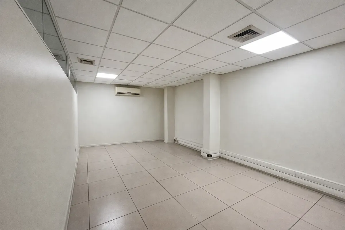 Local Comercial 331,7 M2 - Metro El Golf — imagen 6