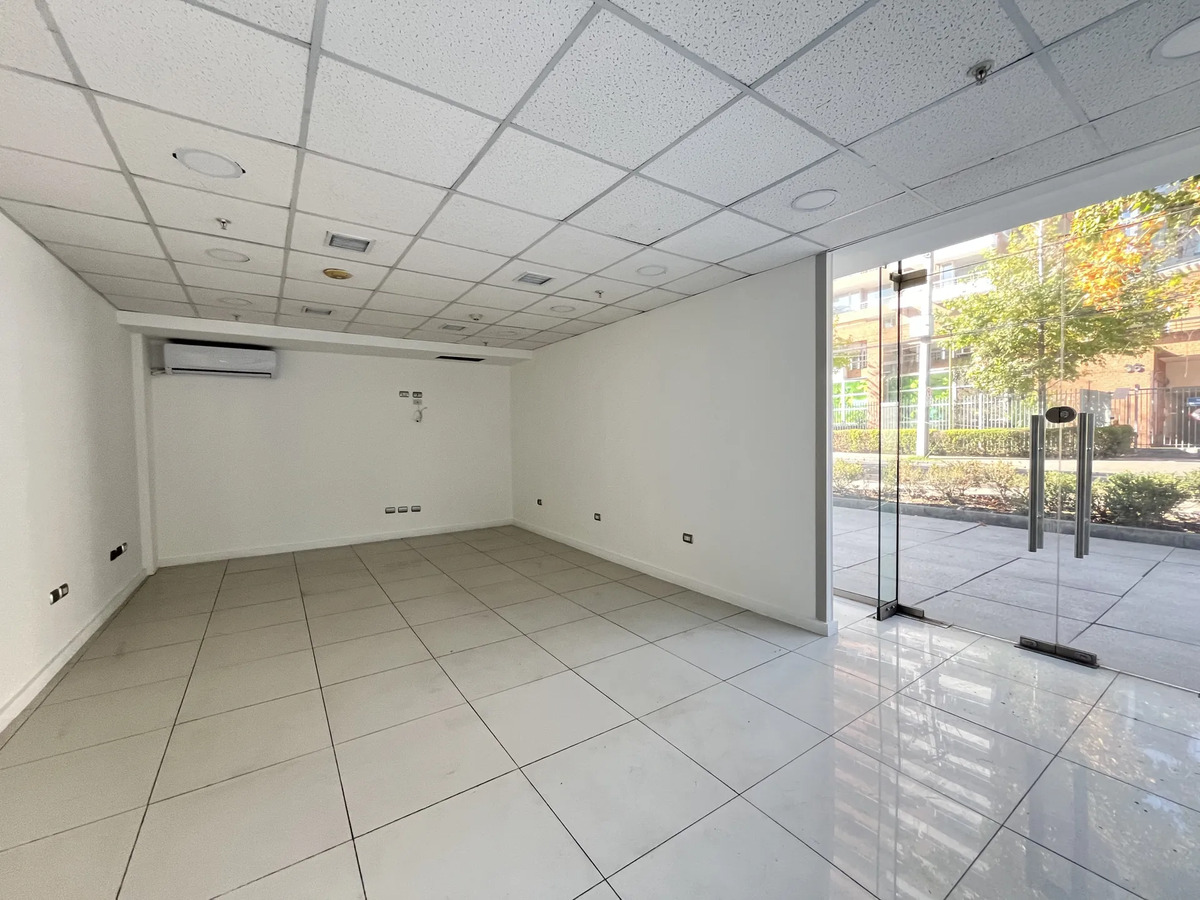 Local Comercial De 320 M2, Escuela Militar — imagen 9