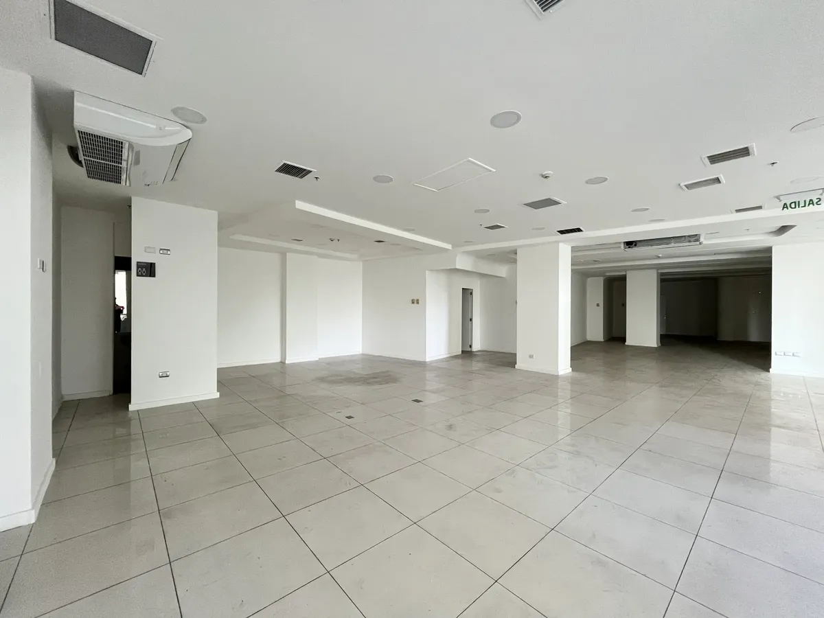 Local Comercial De 320 M2, Escuela Militar — imagen 4
