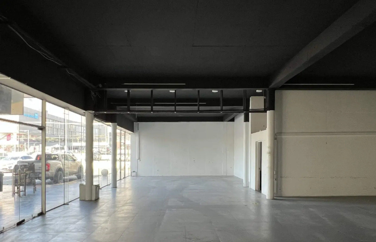 Arriendo De Local En Strip Center, 200 M2 Peñalolén — imagen 4