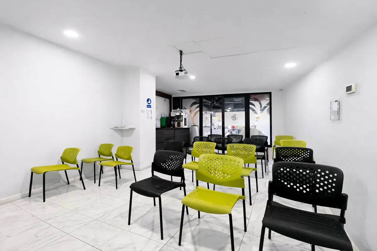 Local Comercial 177,7. Barrio Costanera Center — imagen 6