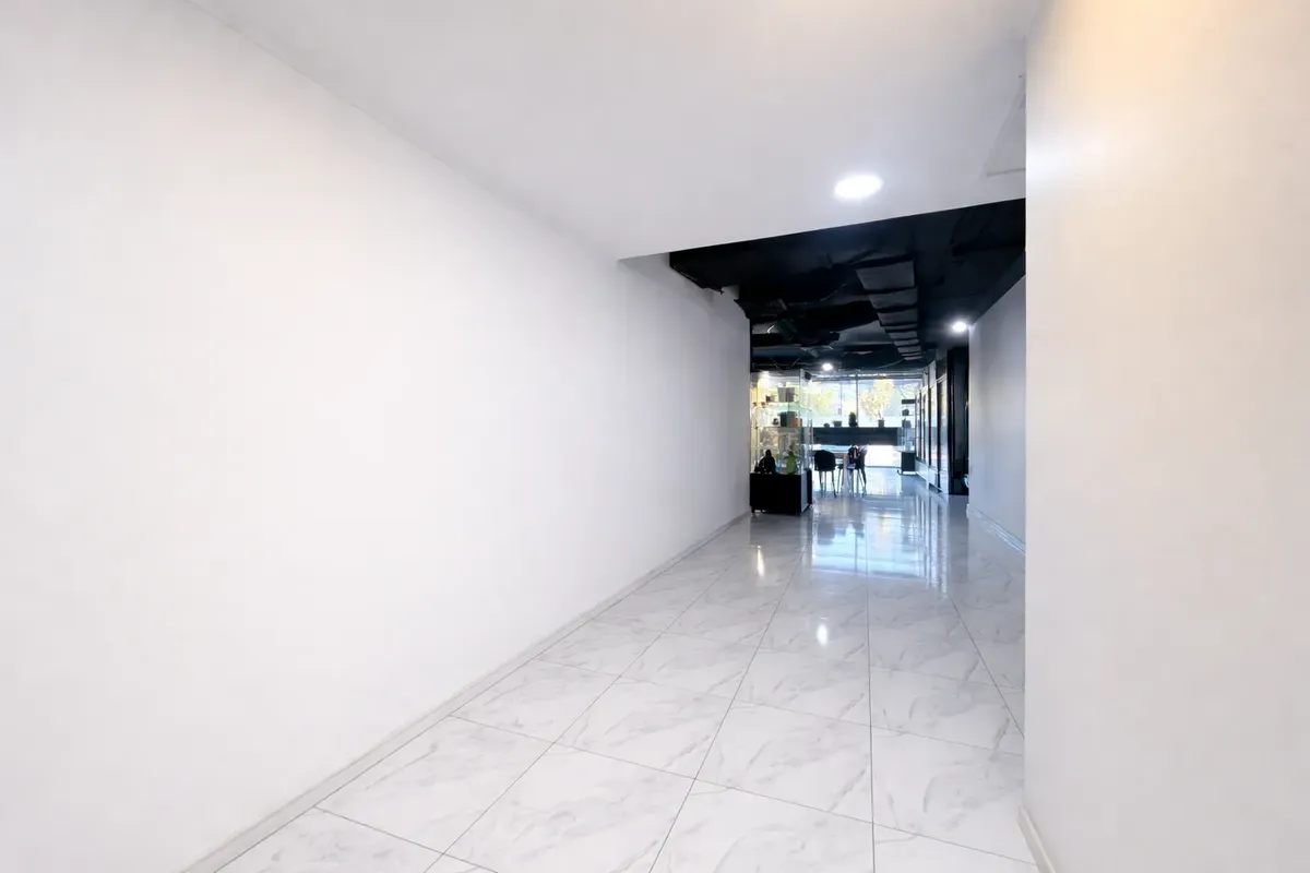 Local Comercial 177,7. Barrio Costanera Center — imagen 10