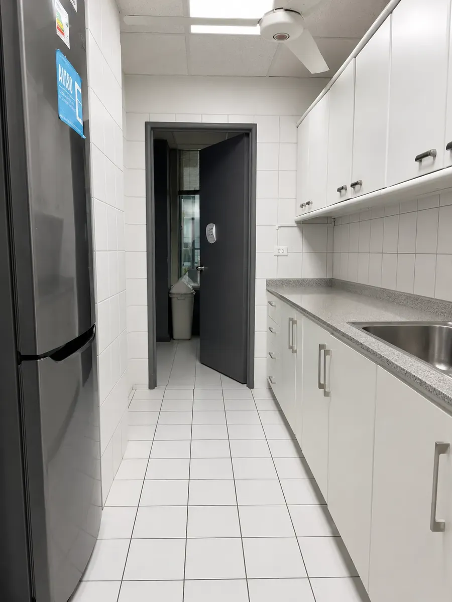 Oficina Clase A 431m2 + Terraza | Amoblada | Barrio El Golf  — imagen 11