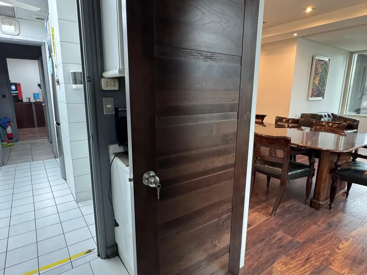 Oficina Clase A 431m2 + Terraza | Amoblada | Barrio El Golf  — imagen 10