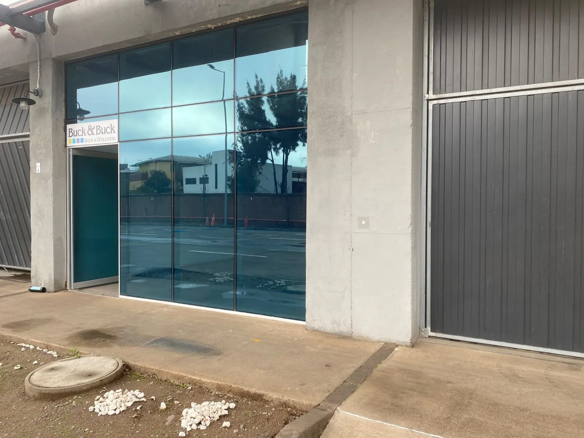 Arriendo Bodega 230 M2 En Condominio En Renca — imagen 2